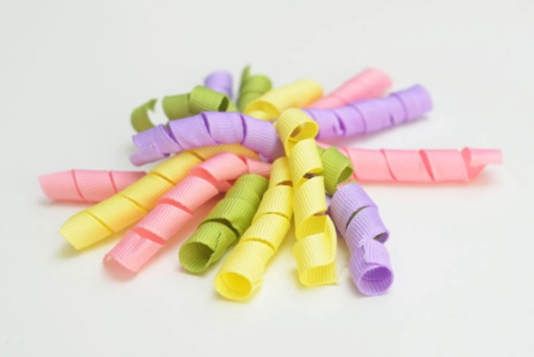 Schleifen aus Ripsband mit eigenen Händen 2,5-4-5 cm, Schule für Mädchen