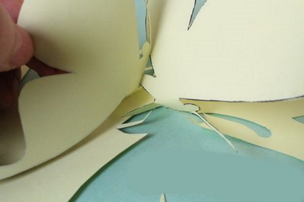 Papierschmetterlinge für den Garten. So machen Sie es selbst mit verschiedenen Techniken
