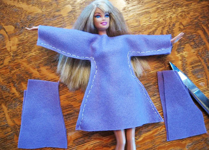 DIY-Kleidung für Barbie-Puppen. Muster, wie man aus Stoff näht