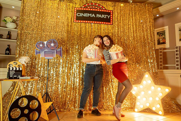 DIY-Fotozone für Silvester, Hochzeit, Geburtstag