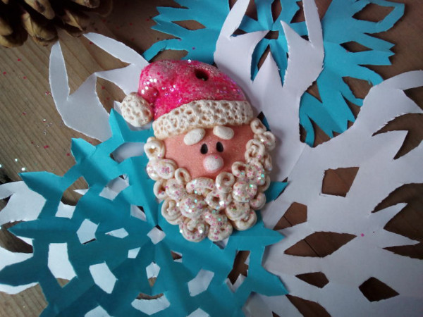Weihnachtsmann aus Salzteig mit eigenen Händen Schritt für Schritt