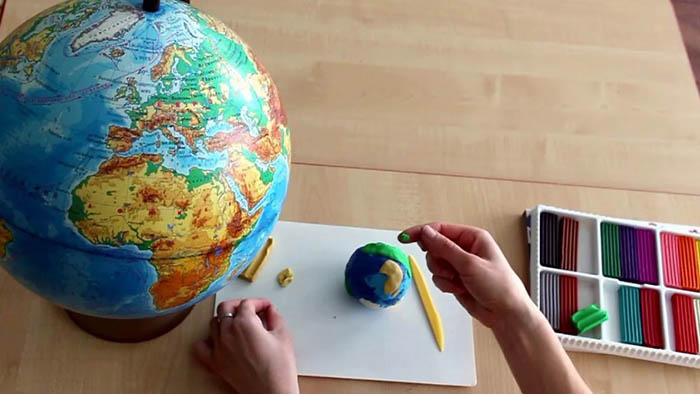 Globus aus Plastilin. So machen Sie es selbst, Modell
