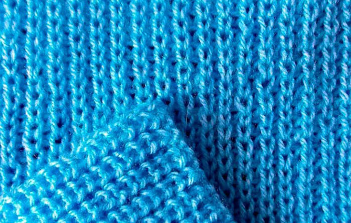 Patentiertes elastisches Strickgewebe. Strickanleitung, Beschreibung im Kreis für Anfänger