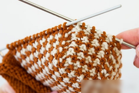 Faules Jacquardstricken. Schnittmuster mit Beschreibung für Socken, Fäustlinge, Hausschuhe, Füßlinge
