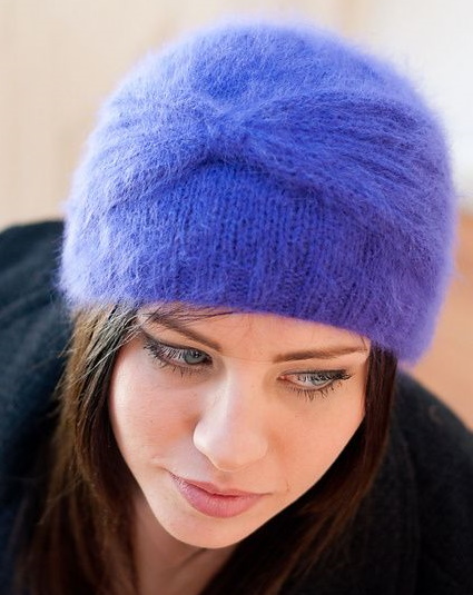Angoramützen für Damen gestrickt. Beschreibung, Strickmuster