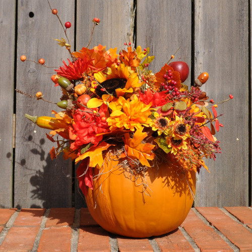 Ekibana Herbst mit eigenen Händen aus Naturmaterial
