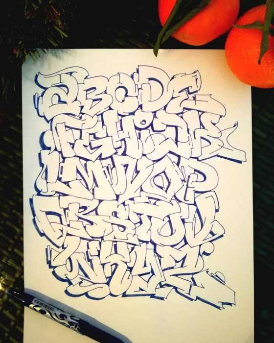 Graffiti-Alphabet in russischer Sprache, 80 Fotos