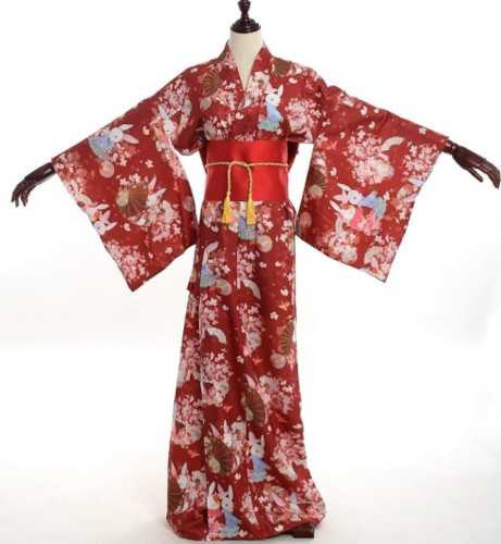 Kimono-Bademantel für Damen. Schnittmuster, wie man näht