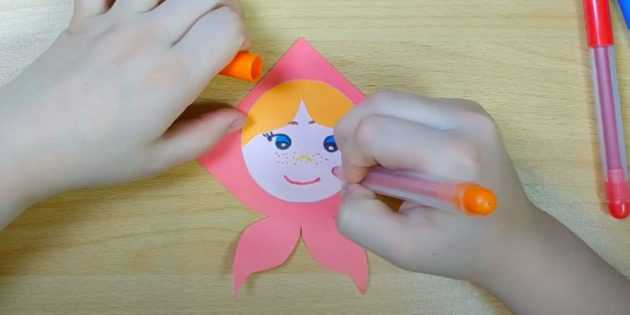 Maslenitsa-Puppe handgefertigt aus Stoff, Flasche, Papier