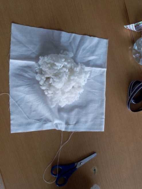 Maslenitsa-Puppe handgefertigt aus Stoff, Flasche, Papier