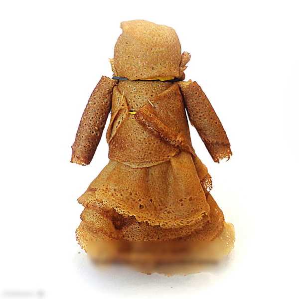 Maslenitsa-Puppe handgefertigt aus Stoff, Flasche, Papier