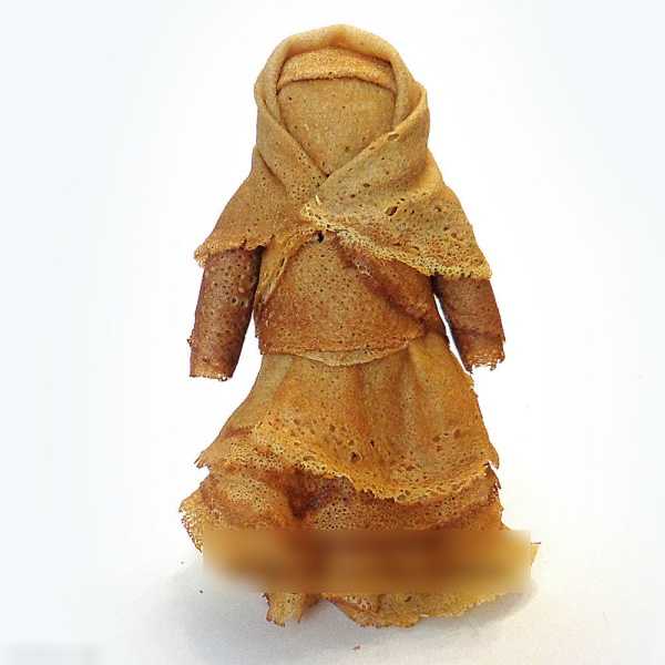 Maslenitsa-Puppe handgefertigt aus Stoff, Flasche, Papier